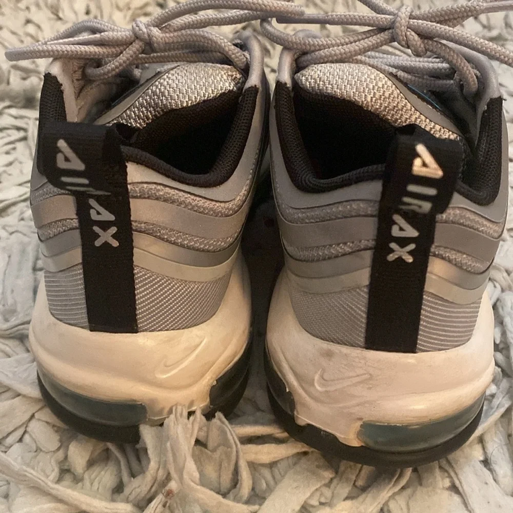 Nike Air Max - Picture 4 of 6